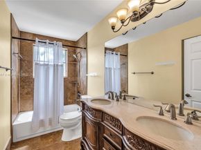 17510 NW 7th Ct, Pembroke Pines FL 33029