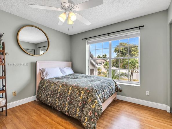 17510 NW 7th Ct, Pembroke Pines FL 33029
