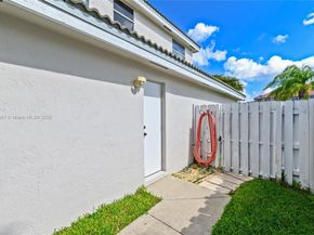 17510 NW 7th Ct, Pembroke Pines FL 33029