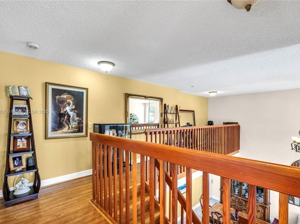 17510 NW 7th Ct, Pembroke Pines FL 33029