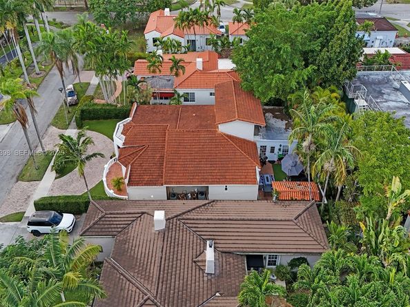 1365 SW 18th St, Miami FL 33145