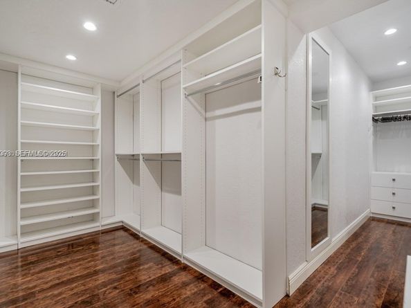 1365 SW 18th St, Miami FL 33145