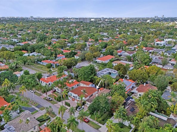 1365 SW 18th St, Miami FL 33145