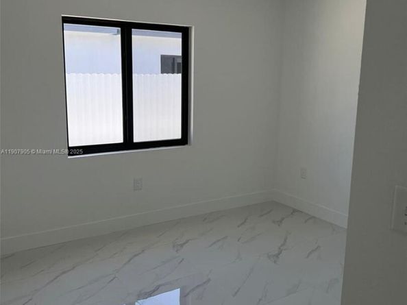 11980 SW 213th st, Miami FL 33177