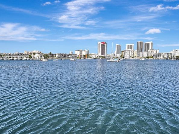 410 Golden Isles Dr 603, Hallandale Beach FL 33009