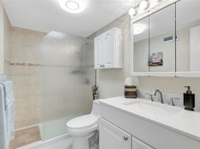 410 Golden Isles Dr 603, Hallandale Beach FL 33009