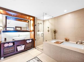 6801 Collins Ave 811 (door 810), Miami Beach FL 33141