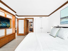 6801 Collins Ave 811 (door 810), Miami Beach FL 33141