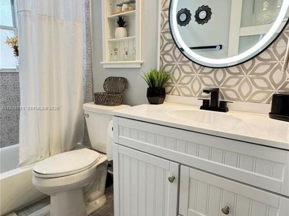 6471 NW 41st Ter, Coconut Creek FL 33073