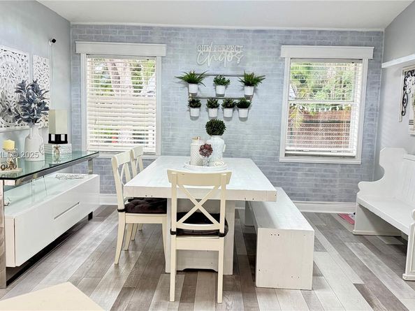 6471 NW 41st Ter, Coconut Creek FL 33073