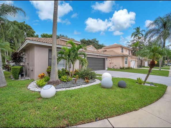 6471 NW 41st Ter, Coconut Creek FL 33073