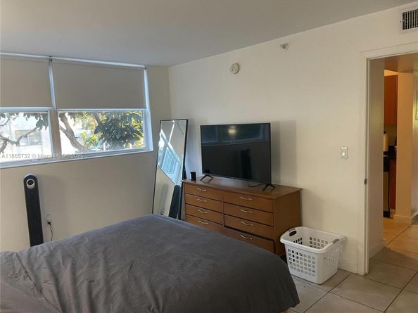 650 NE 64th St G204, Miami FL 33138