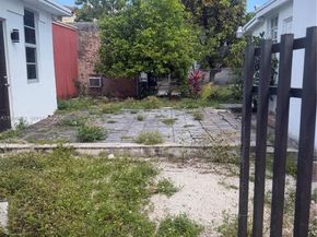 634 SW 10th Ave, Miami FL 33130