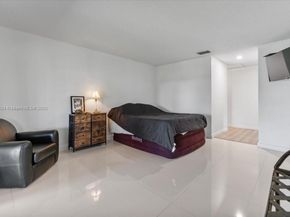 16273 Laurel Dr 7, Weston FL 33326