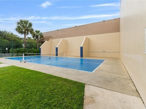 16273 Laurel Dr 7, Weston FL 33326