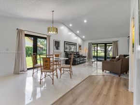 16273 Laurel Dr 7, Weston FL 33326