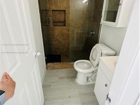 2215 NW 33rd St, Miami FL 33142
