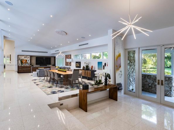 5780 Las Palmas Dr, Coral Gables FL 33156