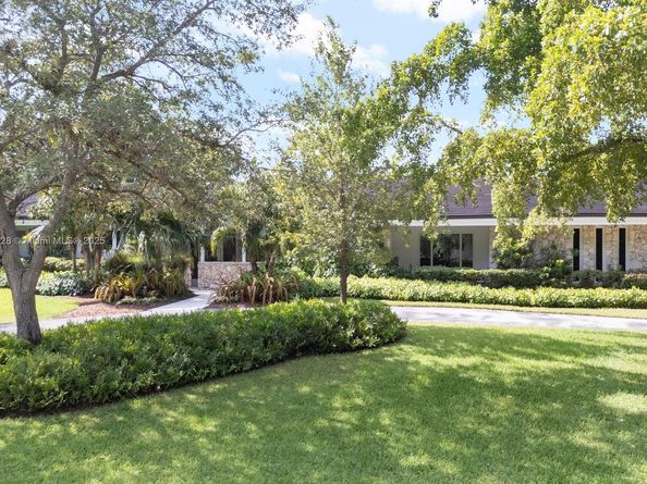5780 Las Palmas Dr, Coral Gables FL 33156