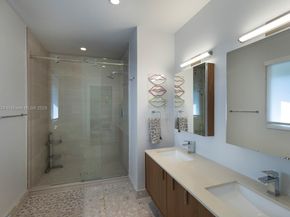 5780 Las Palmas Dr, Coral Gables FL 33156