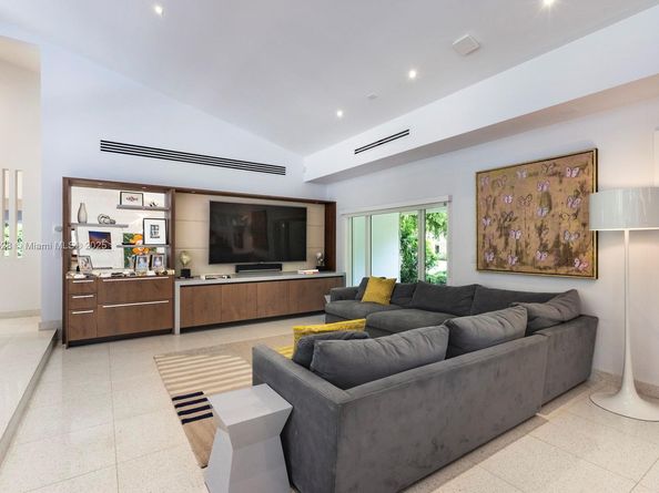 5780 Las Palmas Dr, Coral Gables FL 33156