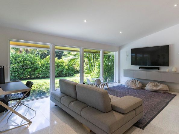 5780 Las Palmas Dr, Coral Gables FL 33156