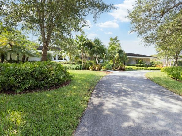5780 Las Palmas Dr, Coral Gables FL 33156