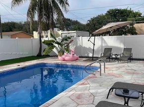 1925 Dewey St, Hollywood FL 33020