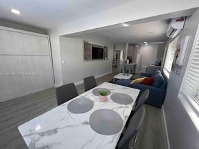 1925 Dewey St, Hollywood FL 33020