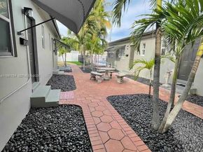 1925 Dewey St, Hollywood FL 33020