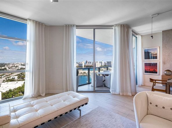 17301 Biscayne Blvd PH6, North Miami Beach FL 33160