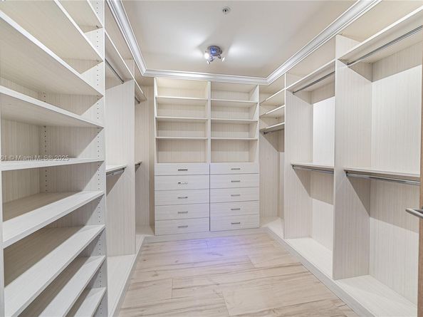 17301 Biscayne Blvd PH6, North Miami Beach FL 33160