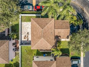 20709 NW 1st St, Pembroke Pines FL 33029