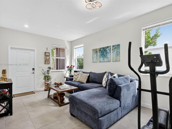 12936 NW 22nd Pl, Miami FL 33167