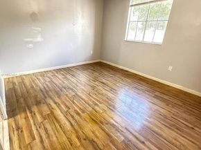 6045 NW 186th St 115, Hialeah FL 33015