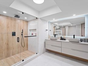 3640 Yacht Club Dr 310, Aventura FL 33180