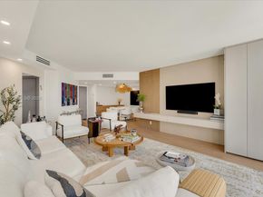 3640 Yacht Club Dr 310, Aventura FL 33180