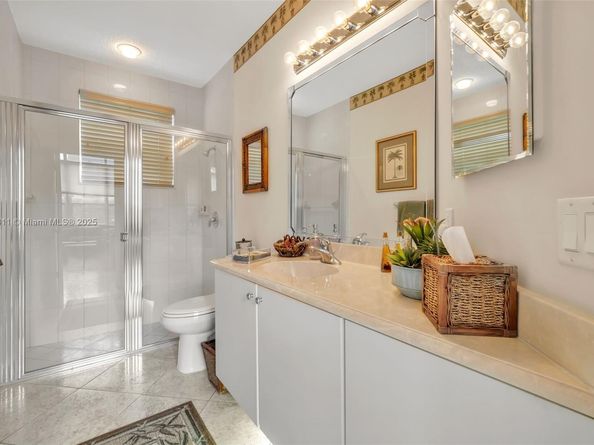 4123 W Lake Estates Dr, Davie FL 33328
