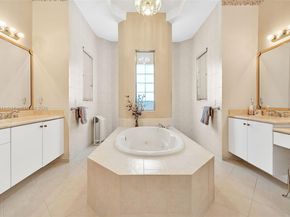 4123 W Lake Estates Dr, Davie FL 33328