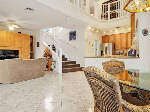 4123 W Lake Estates Dr, Davie FL 33328