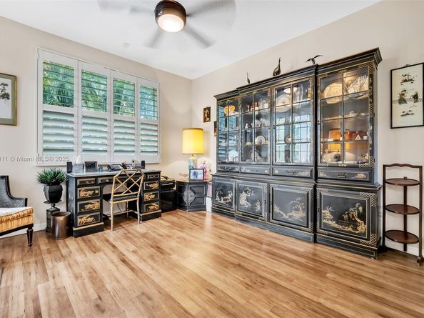 4123 W Lake Estates Dr, Davie FL 33328