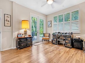 4123 W Lake Estates Dr, Davie FL 33328