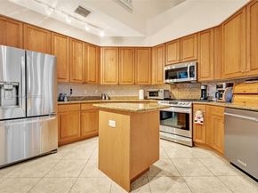 4123 W Lake Estates Dr, Davie FL 33328