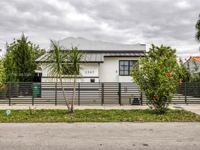 2397 SW 13th St, Miami FL 33145