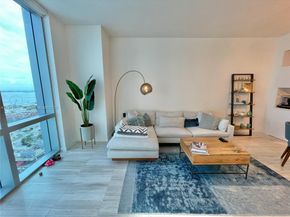 851 NE 1st Ave 2605, Miami FL 33132