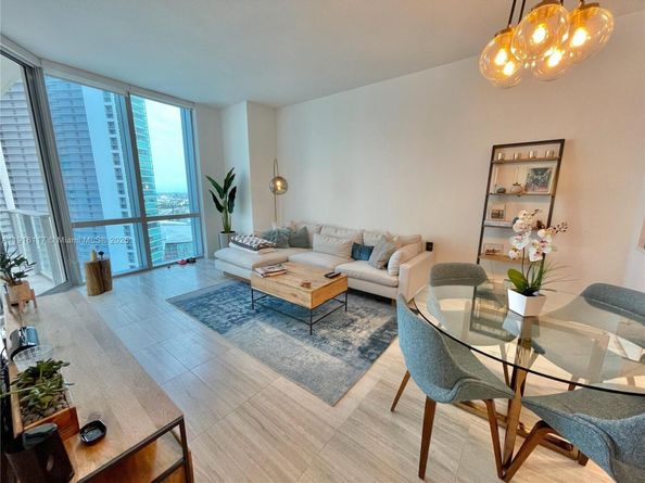 851 NE 1st Ave 2605, Miami FL 33132