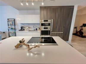 851 NE 1st Ave 2605, Miami FL 33132