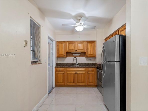 1235 NW 86th St, Miami FL 33147