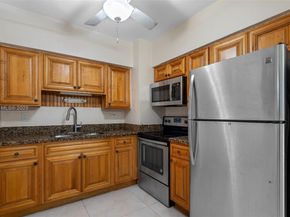 1235 NW 86th St, Miami FL 33147