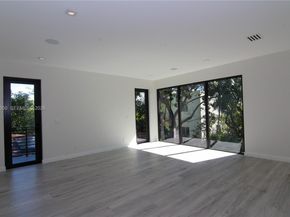 3540 Oak Ave, Miami FL 33133